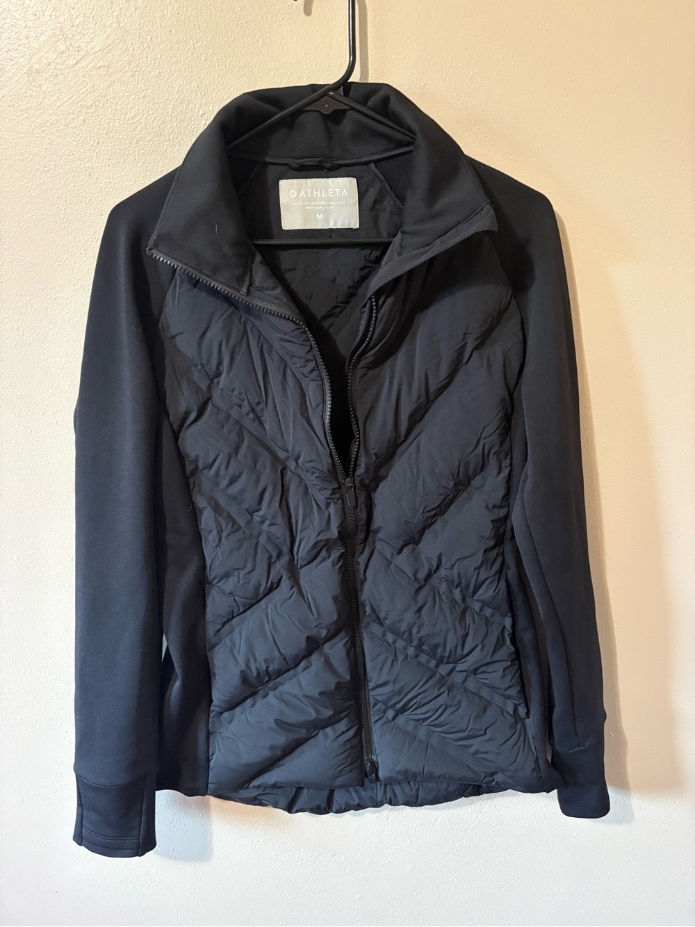 Athleta Fjord Hybrid Jacket Women’s size Medium in black